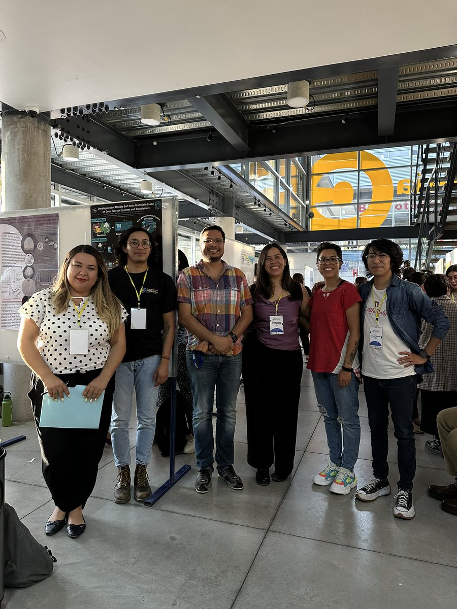 mota_josue's tweet photo. Great time with the #PolymLab crew (missing Eli, Martin, Raul & Alfonso) at the 2do Congreso Estatal de Materiales Querétaro, organized by the student chapter of @SMMaterAC @UNAM_MX Stay tuned, exciting science ahead… 👩🏽🔬🧑🏽🔬👨🏽🔬
@Cfata_Unam
#DeepEutecticSolvents
#GreenChemistry https://t.co/4bT2i1CtBZ