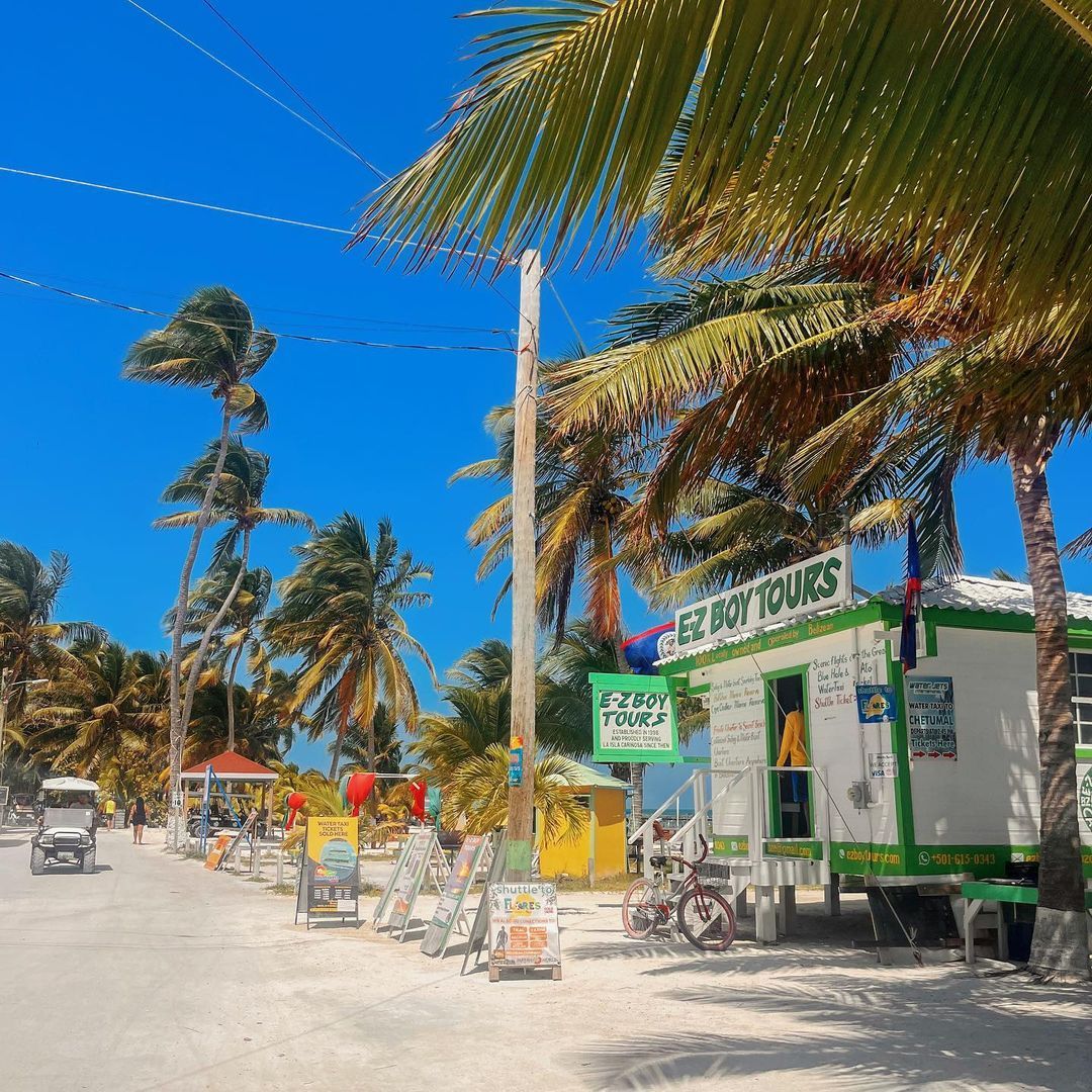 Can we take a moment to appreciate how stunning Caye Caulker is?🌴 #TravelBelize
📸: @brittneyyycastillo