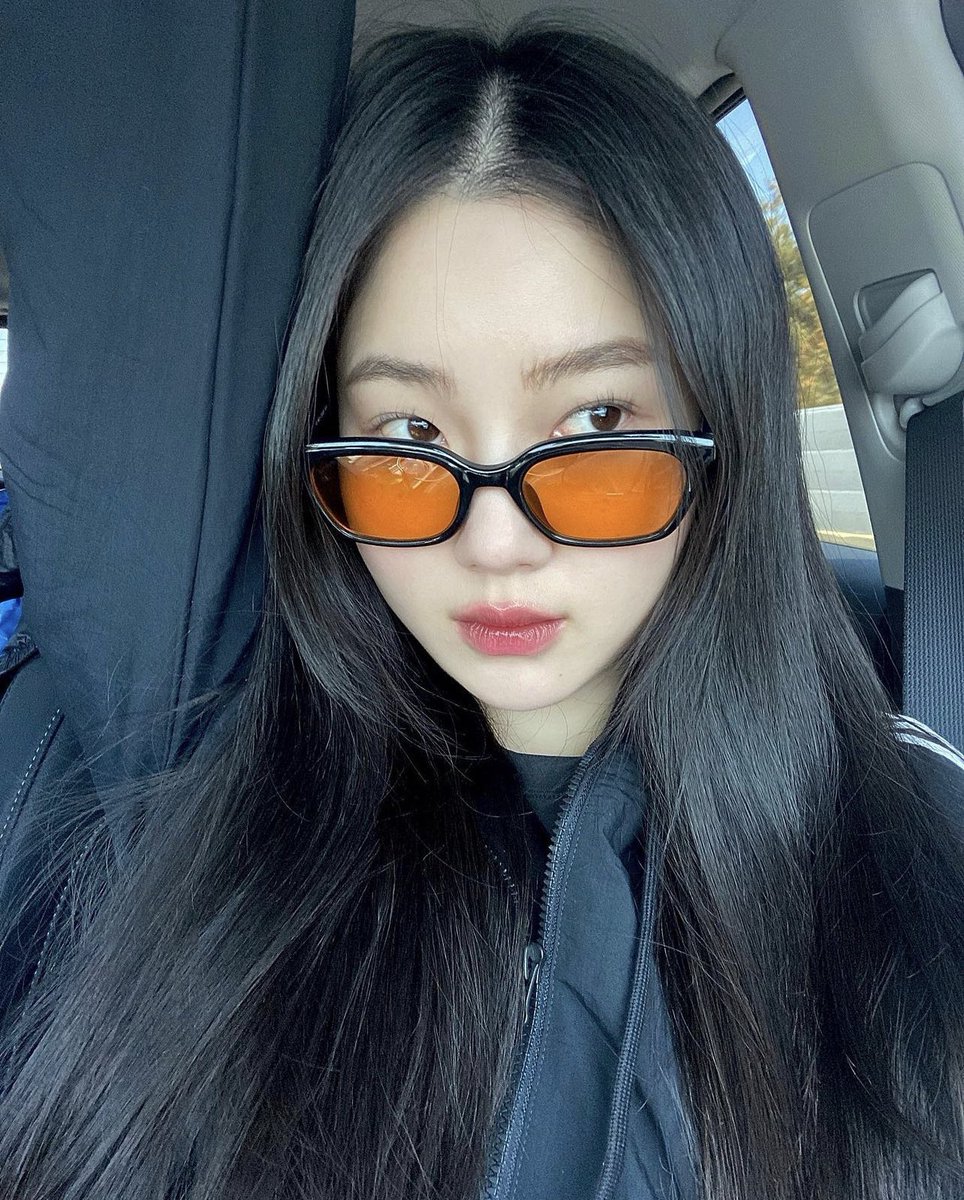 jeffbstore's tweet photo. 〰️Preorder〰️
👓 Blue Elephant 👓 Sale 70% 
รุ่นขายดี Capella แว่นแบรนด์เกาหลี 
ไอดอลใส่กันเยอะ เลนส์ UV400 🌤️ 

💬 มี 2 สี ; ดำ ส้ม

✖️Price : 1,390฿✖️

➖ ราคาปกติ 4,500฿ 

📌จ่ายตอนของมา แต่ห้ามเทน้า
📍รับจำนวนจำกัด 
(รอของ4-6week) #jeffbpre 

☁️ mention / dm สั่งได้เลยค่า ☁️ https://t.co/MtlMvAu26b