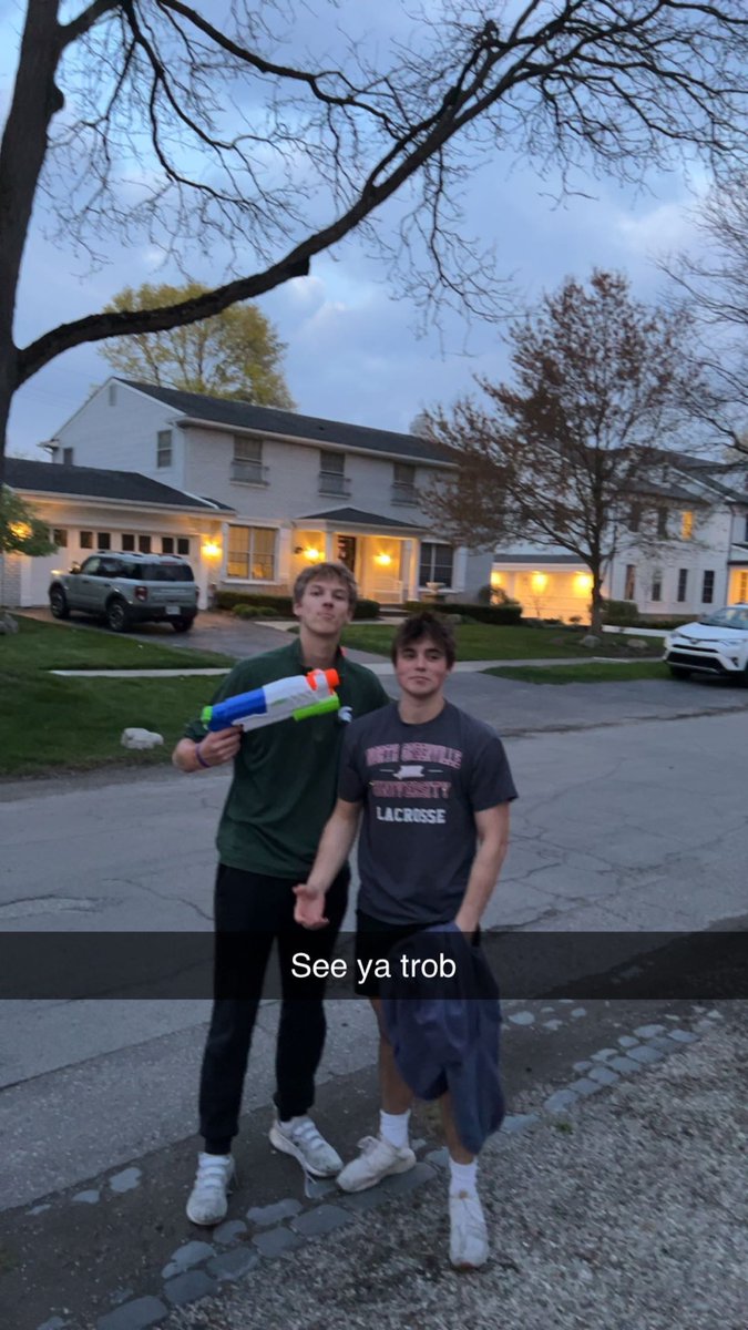 HUGE NIGHT FOR THE WET DREAMERZ!!!! Robert Macmichael(Wet Dreamerz) takes out Will Samberg(Vietcong)! Also, Ryan Frohock(Wet Dreamerz) eliminates Tommy Robinson(Vietcong)!! Massive 4-2 lead for the Wet Dreamerz. Have a night boys!!