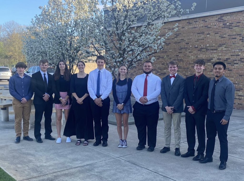 Extremely blessed to be recognized as a scholar athlete, 1 of 10 in my school! Also got to meet Khari Willis! Amazing guy with even better words of wisdom!