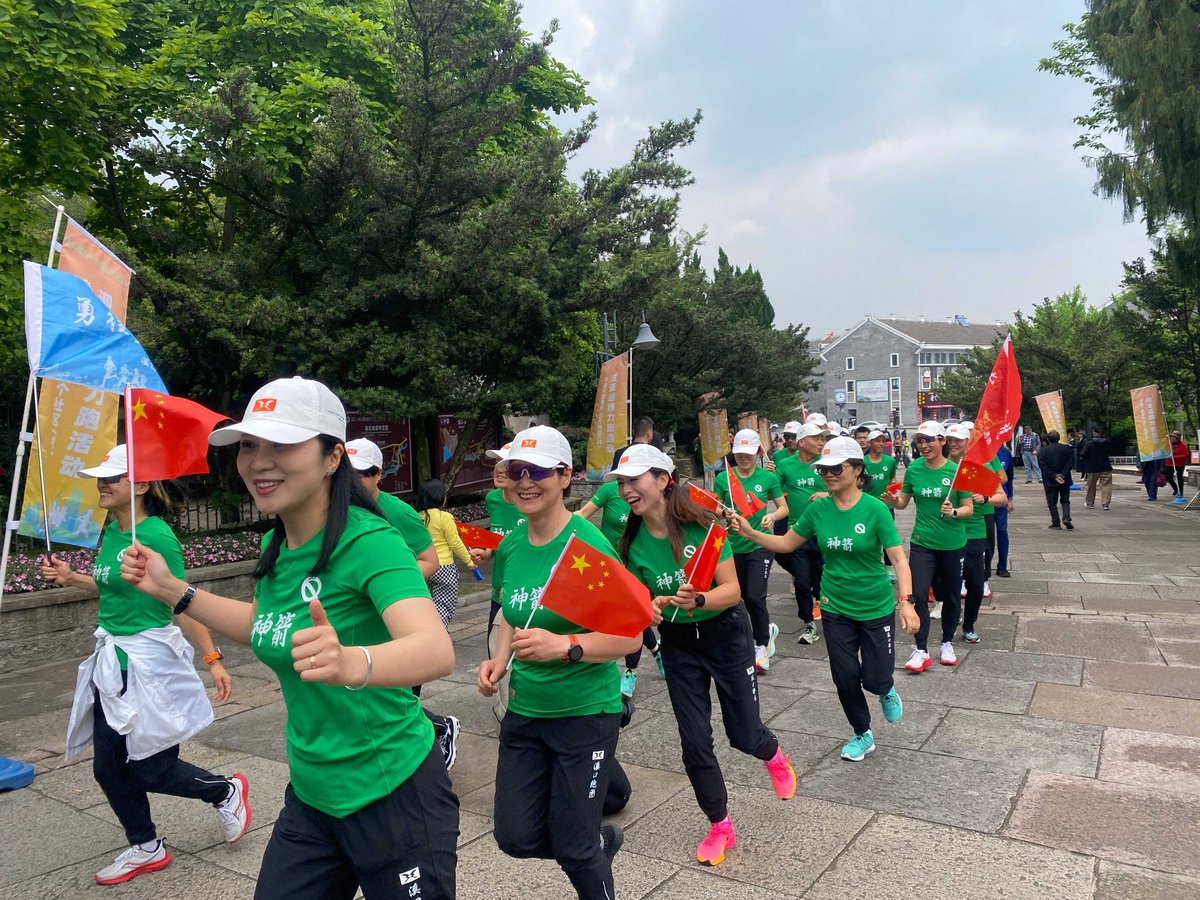 jiangyi0708's tweet photo. Have you been to Ningbo's Fenghua and Ninghai? They are part of the 7th leg of a relay race across Ningbo celebrating the Asian Games.
Share your pics of event moments &amp; event poster of the day &amp; #AsianGamesUpClose #HelloNingbo with us!
Photos by Ningbo Evening News https://t.co/HMpyjh85Qs