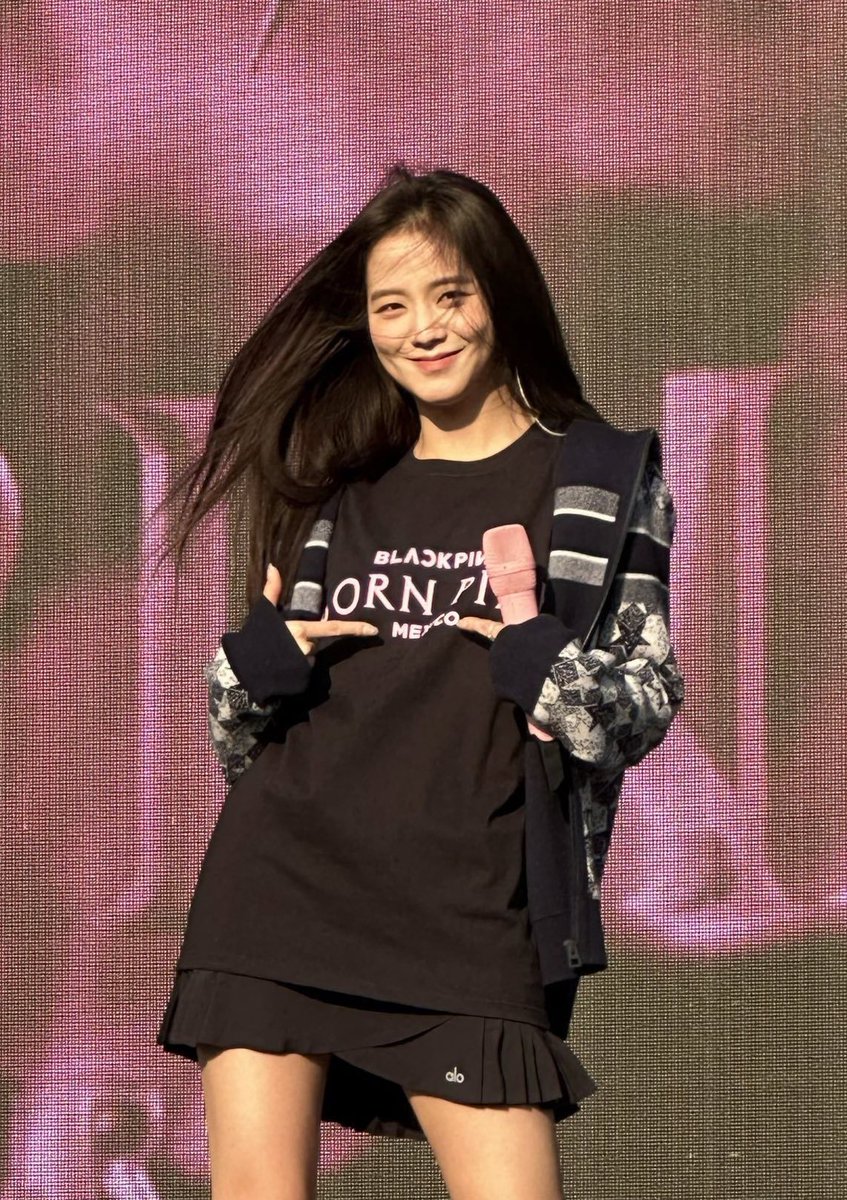 RT &amp; reply:

JISOO FLORECE EN MÉXICO  
#JISOOinMEXICO