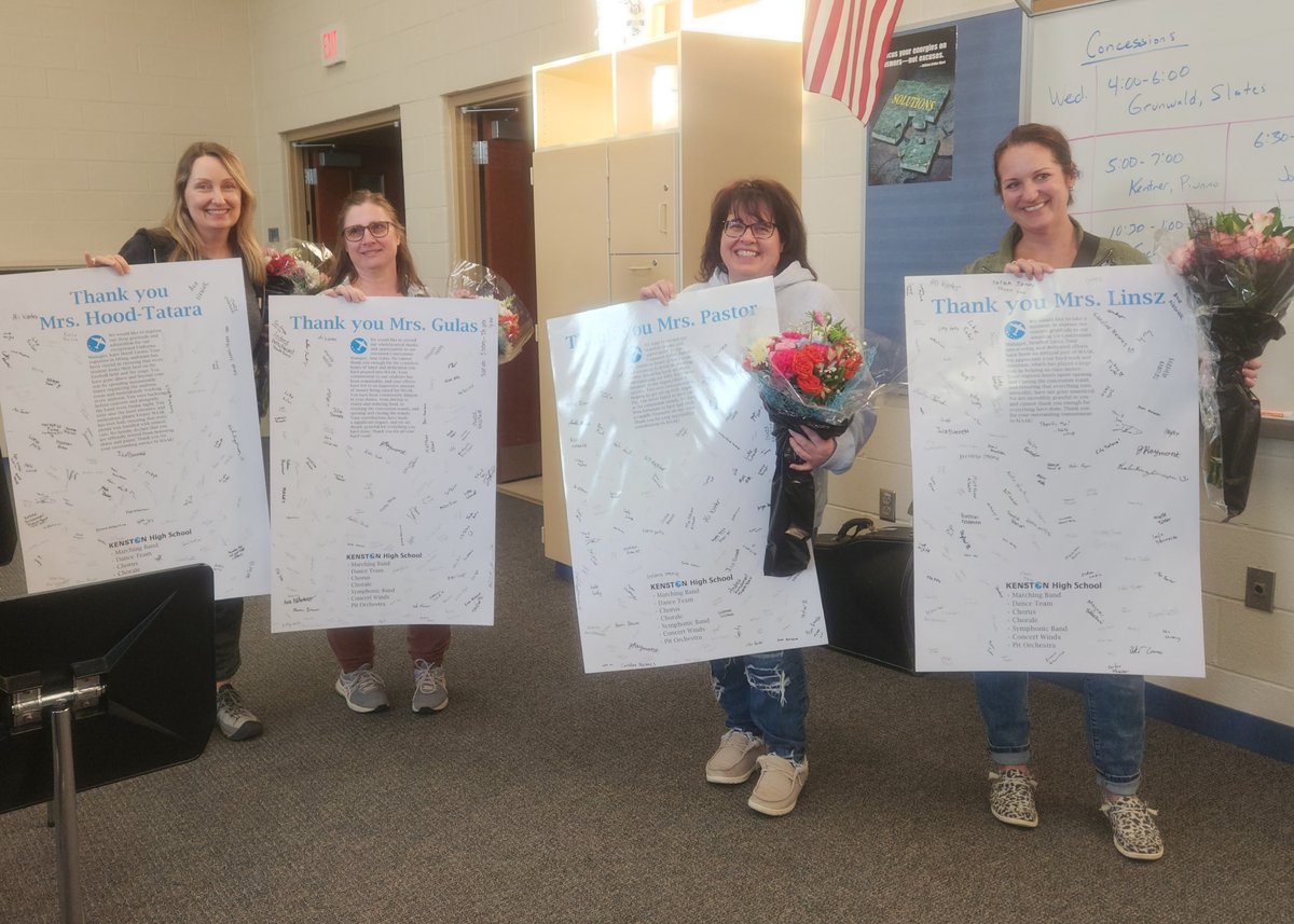 MAAKenston's tweet photo. We will miss our Departing MAAK Board Members. This amazing group of women have given an incredible amount of time and worked so hard. Thank you Kaye, Amy, Debbi, and Heather! We applaud you! https://t.co/xelelHg6an