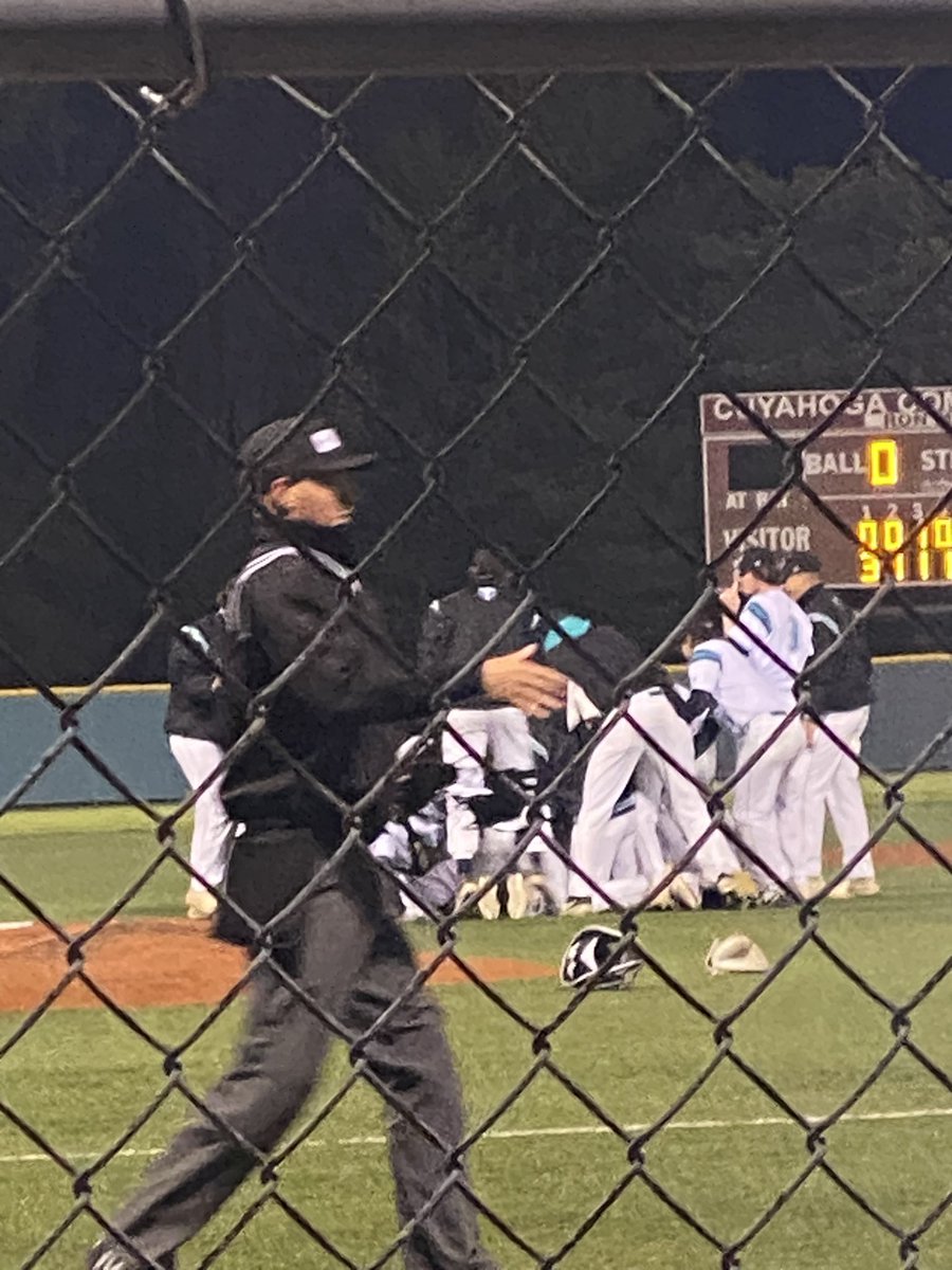 TriCAthletics's tweet photo. Tops clinch!  Defeat @BSCBobcatsOH 10-1 https://t.co/63kP8fvxGS