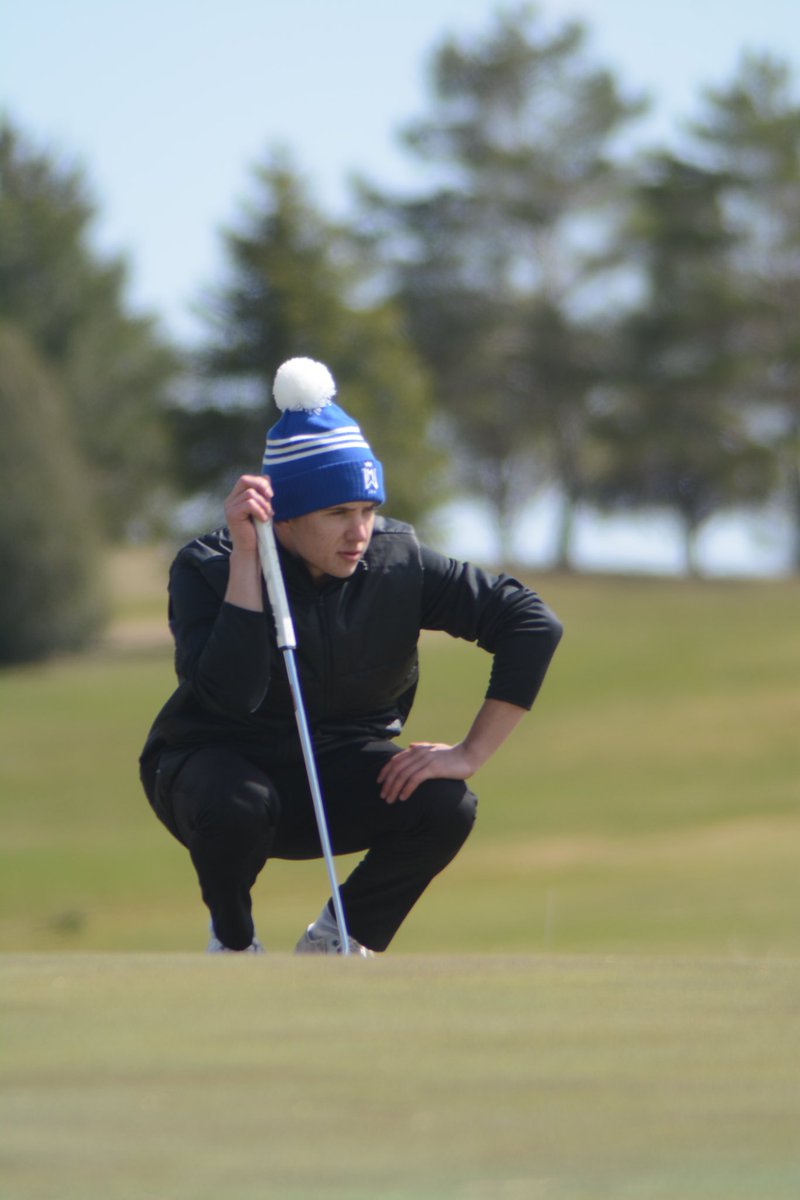 wm_royals's tweet photo. The royals were led by seniors Luke Maas and Katelyn Leuthner. After 2 meets, Luke and Katelyn are placed in the top 3 individually. Both teams will be back in action tomorrow with a doubleheader at Litchfield and Little Crow. https://t.co/q3rN8nIpHi