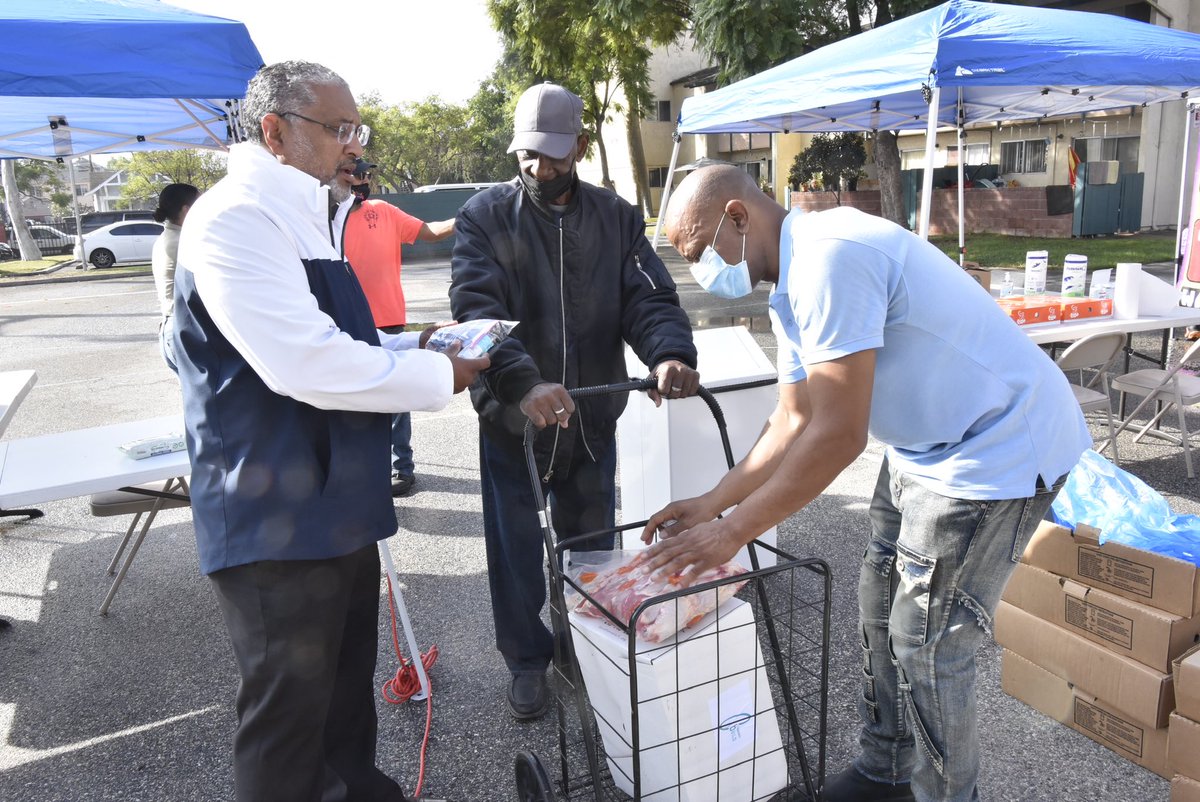 CommunityBuildi's tweet image. CBI’s Homeless Outreach Program offers intensive case managed homeless services to support self-sufficiency along with employment counseling, academic advising, application assistance, housing referrals, and assistance with housing search and application 💚✨🏠