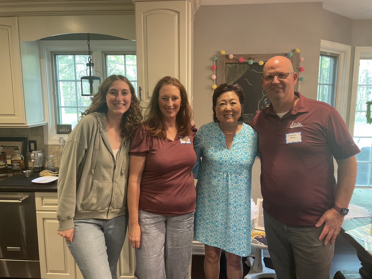 JaneForZville's tweet photo. Thank you to Amy, Stephen and Maddy Dohm for hosting a lovely Meet &amp; Greet this evening in their home. I appreciate everyone taking the time to attend and learn about why this is such an important election for our Town! #janeforzvillemayor  #earningyourvote https://t.co/UX4YBmAzi0