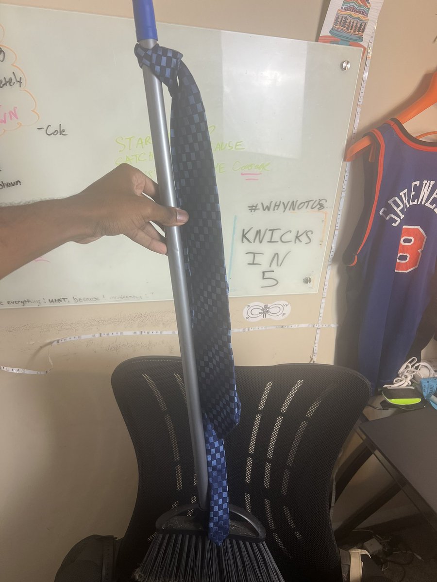 iHateShaun's tweet photo. GENTLEMAN’S SWEEP!!!!!! KNICKS IN 5!!! TOLD Y’ALL!!! https://t.co/Q06X6mXpgw