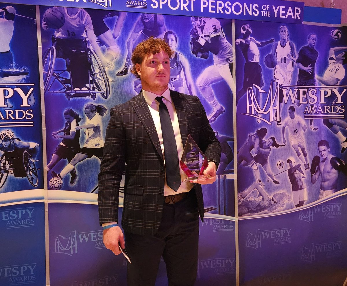 WE Digital Productions (@_wedigital) on Twitter photo This year's Male Athlete of the Year Award Presented by Mont's On Time Express goes to multi-sport star Owen Findlay!
Findlay played last year for the Tecumseh Thunder, <a href="/lasallevipers/">LaSalle Vipers</a>, and <a href="/stclairsaints1/">Saints Athletics</a>. This year's Male Athlete of the Year Award Presented by Mont's On Time Express goes to multi-sport star Owen Findlay!
Findlay played last year for the Tecumseh Thunder, <a href="/lasallevipers/">LaSalle Vipers</a>, and <a href="/stclairsaints1/">Saints Athletics</a>.