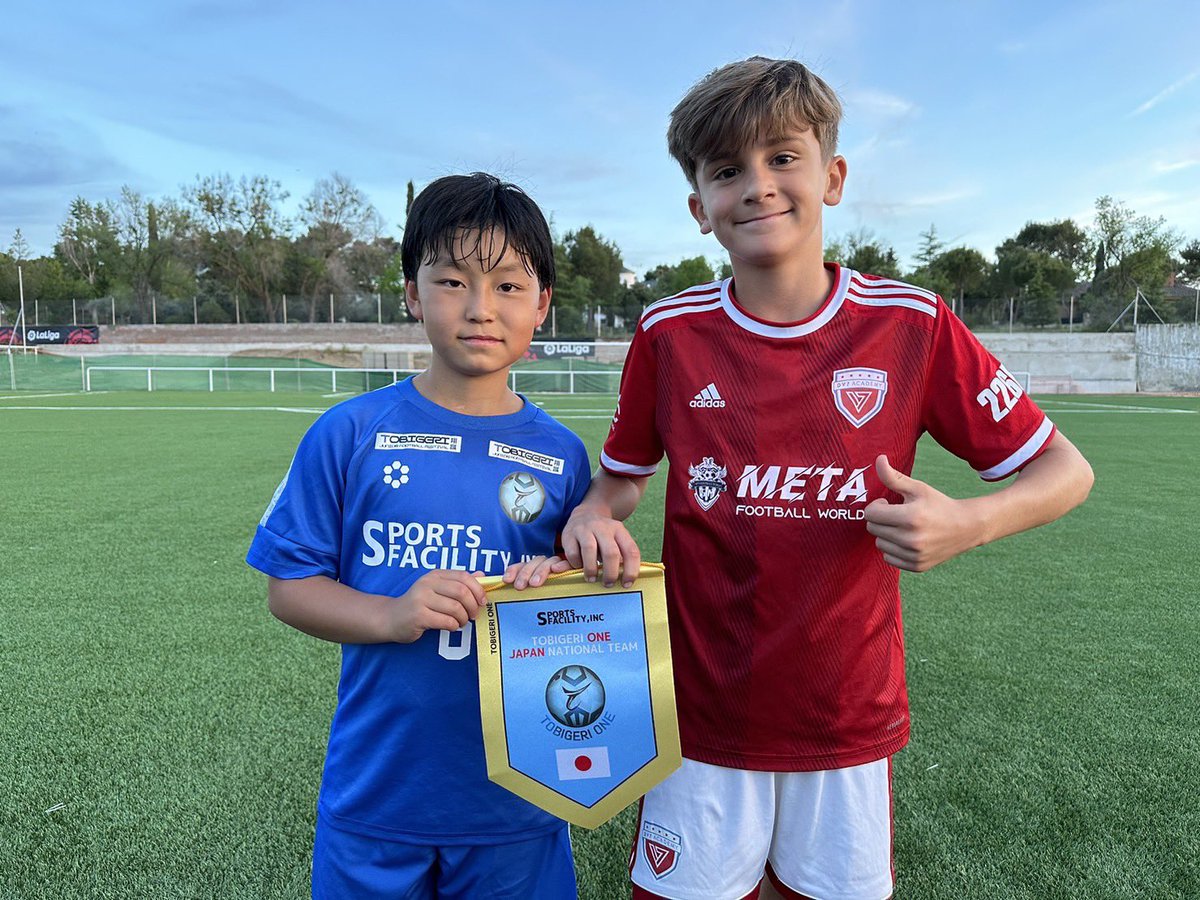 tobigeri_jp's tweet photo. #TOBIGERI vs #DV7アカデミー

【親善試合結果】
▲DV7 U-10 4-0 WIN⚡️
▲DV7 U-11 4-1 WIN⚡️

LIVE配信見ていただけましたか？🌟
熱い応援ありがとうございました😊

#tobigeri #tobigerione #トビゲリ #スポーツファシリティ株式会社 #sfida #sfidasports https://t.co/KiPaDwwo8L