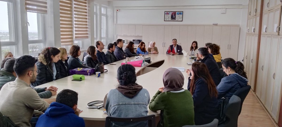 İlçe Milli Eğitim Müdürümüz Sayın Zekeriya Artar Çanta 80.Yıl Cumhuriyet İlk ve Ortaokulu’nu ziyaret etti. Öğretmenlerle  görüş alışverişinde bulundu. <a href="/memleventyazici/">Levent Yazıcı</a> <a href="/ArtarZeki/">Zekeriya Artar</a>