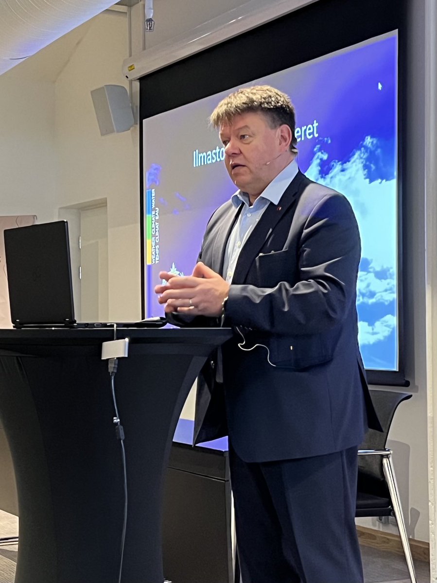 Tiina Tuurnala (@tituurnala) on Twitter photo WMO:n Pääsihteeri <a href="/PetteriTaalas/">Petteri Taalas</a> keynotepuhujana <a href="/Meriklusteri/">Finnish Maritime Cluster</a> tilaisuudessa ”Yhdessä kohti vihreää tulevaisuutta” #SuomenMeriklusteri <a href="/RiFvarustamot/">Suomen Varustamot</a> <a href="/suomensatamat/">Suomen Satamat ry</a> <a href="/meriteollisuus/">Meriteollisuus</a> #yhteistyö 🌱🌏🌊 WMO:n Pääsihteeri <a href="/PetteriTaalas/">Petteri Taalas</a> keynotepuhujana <a href="/Meriklusteri/">Finnish Maritime Cluster</a> tilaisuudessa ”Yhdessä kohti vihreää tulevaisuutta” #SuomenMeriklusteri <a href="/RiFvarustamot/">Suomen Varustamot</a> <a href="/suomensatamat/">Suomen Satamat ry</a> <a href="/meriteollisuus/">Meriteollisuus</a> #yhteistyö 🌱🌏🌊