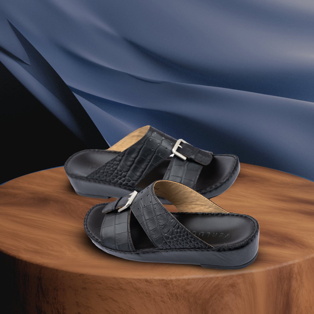 Verluce_Qa's tweet photo. اكتشف كولكشن ڤرلوتشي الجديد
ستبدو مذهلاً
بسعر 1480 ريال قطري

#Verluce #Footwear #ComfortableFashion #Qatar
#نعال https://t.co/Dl5ijFeuRO