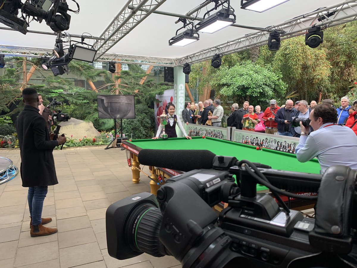 🎱🔥 Thrilled to be back in #Sheffield filming at the Snooker World Championships! 🌍 

This time for World Women’s Snooker. Another brilliant day all round.

#worldwomenssnooker #snookerworldchampionships#WomenInSport #Snooker #CrucibleTheatre #WomensChampionships 🏆💪🎉
