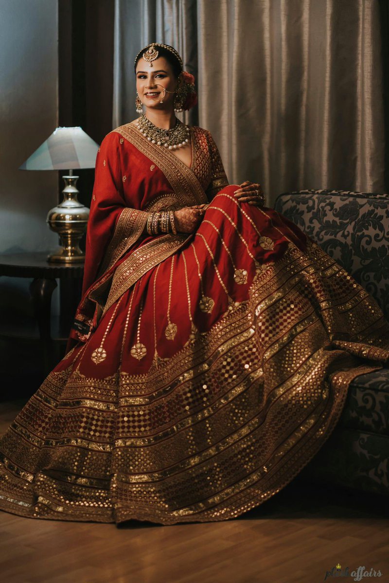 Bride @anvi_singh on her wedding day💫

#weddingphotoinspiration #weddingphotography #weddingdecor #indianweddings #bigfatindianweddings #bridalentry #bridallehenga #bridesofinstagram #sabyasachi #sabyasachibride #bridesofsabyasachi

instagram.com/p/CrhsZnqSjgk/…