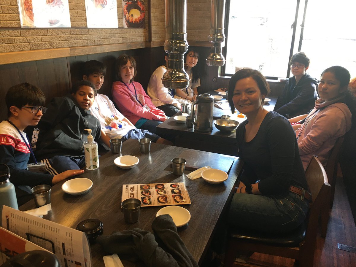 MSTmiddleschool's tweet photo. Today, one of the two Humanities groups, Japan and its Neighbours, went to a Korean restaurant to eat lunch as we had been studying about J-Koreans in Japan. #MSTeucalyptus #MSTconfidence #MSTcuriosity #MSTculture #MSTteamwork #MSTdiscovery https://t.co/LQIjgBERIi