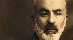 'Yüzsüzdür insanoğlu kimse bilmez fendini, kime iyilik yaptıysan ondan koru kendini.' - Mehmet Akif Ersoy