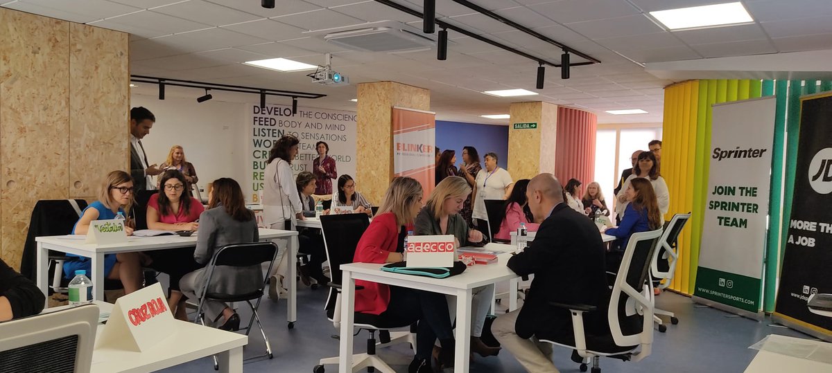 AreaEmpleoFSMLR's tweet photo. #ResumenDePrensa 🗞️📰 En @alicanteplaza se hacen eco del #SpeedDating organizado por la #LanzaderaConectaEmpleo con varias empresas para fomentar la #inserción laboral de sus participantes: https://t.co/ox1OcrfocW 
Gracias por la difusión! https://t.co/2sglfpe9mF