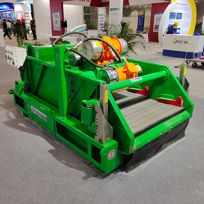TianRui2023's tweet image. &quot;Mud Shale Shaker For Oil Drilling&quot;
It uses Italy Oli vibration motor or USA Martin motor. Vibration motor excitation force can be adjusted To meet different viscosity of the mud.

solidscontrolequipment.com/best-popular-m…

#MudShaleShaker #OilDrilling #TRSolidsControl #SolidsControl