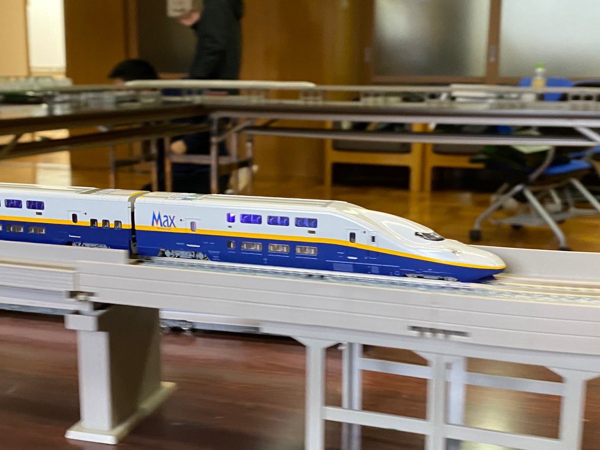 kanazawaxpress's tweet photo. こんにちは！鉄道愛好会です！
来たる5/6・5/7、鉄道愛好会では新歓展示会を実施します！
北陸の名車両たちや、会員の渾身の鉄道写真が一堂に会します！！！
GWの思い出としてぜひぜひご覧ください！！

#春から金大
#金沢大学
#鉄道愛好会 https://t.co/rKSbsnmgjq
