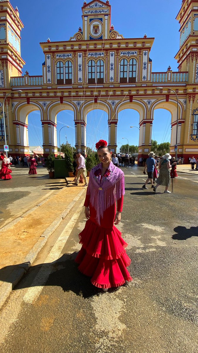 MereRon_Alex's tweet photo. La sevillana más guapa y más hermosa 🤤 https://t.co/4LY549S2Qo