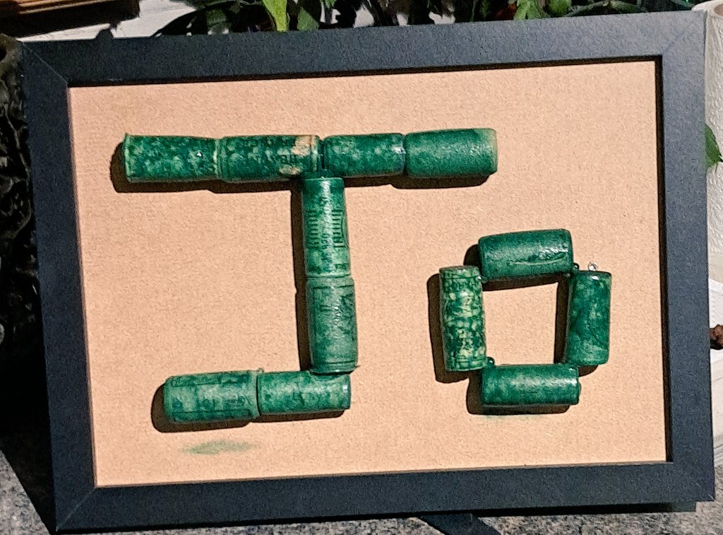 jgwithice's tweet photo. My little mate makes art and bespoke pieces out of cork :-) he made me one. 🎨🍾 #JamesA https://t.co/DjZKPSBX3P