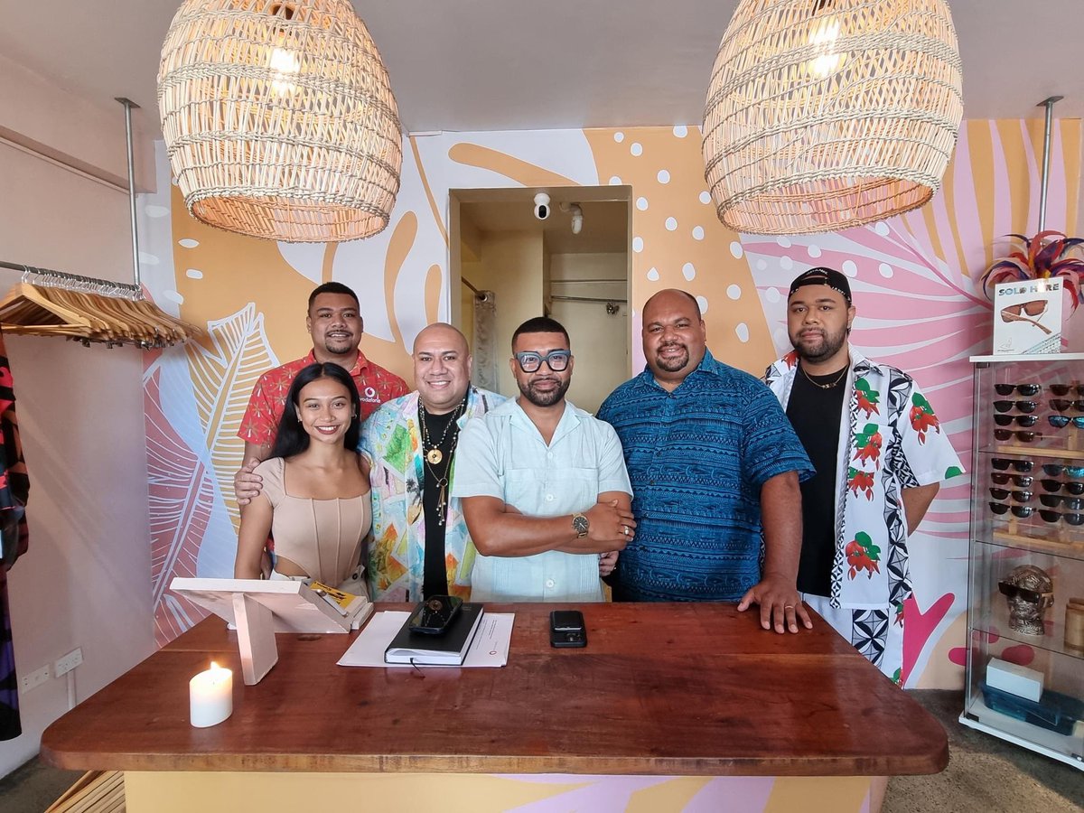 laborielfiji's tweet photo. Thank you @WearingFiji for having me again! It’s been a good 4 year journey I’ve learnt so much from this mentorship program as an emerging designer, looking forward to all the new fresh talent at this year’s #WF23
Big vinaka also to our sponsor @VodafoneFJ https://t.co/H9Vy7iMtme