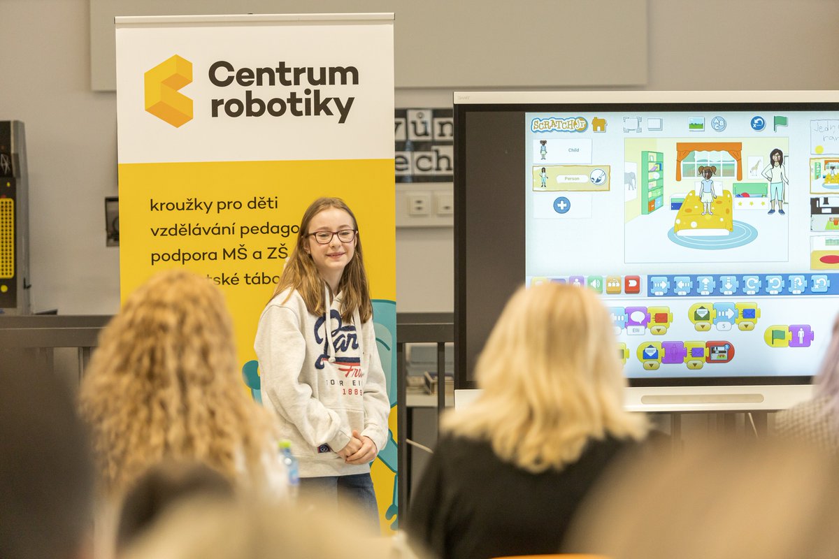 sitmp_cz's tweet photo. Finálové odpoledne soutěže Škrábej, kotě! v Centru robotiky bylo veselé 😃 Ze 14 přihlášených plzeňských ZŠ se jako nejlepší malí programátoři ukázali žáci z 11. ZŠ - Šedivky. Letošním tématem bylo bezpečné chování na internetu 👍
#centrumrobotiky #programovani #sitmp #soutez https://t.co/DYOczZWmjw