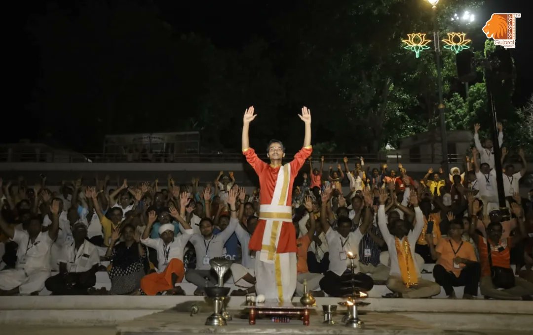 The guests were pleased to visit the Statue of Unity and witnessed the holy Narmada Aarti during the Saurashtra Tamil Sangamam. 

#gujarattourism #Gujarat #incredibleindia #exploregujarat #dekhoapnadesh #STSangamam #tamil #tamilnadu #tourismdepartment #statueofunity