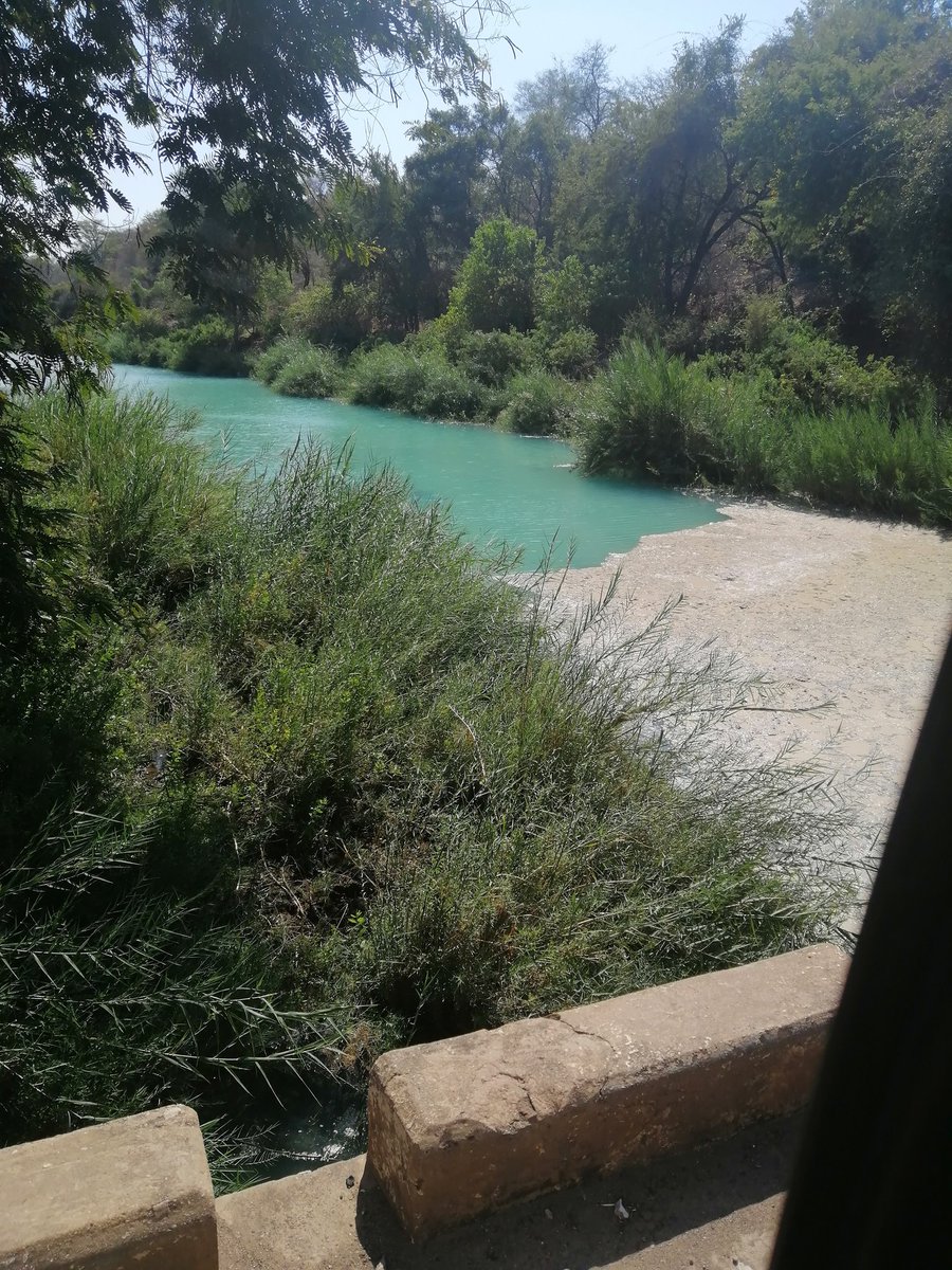 PacheduZW's tweet photo. China is destroying Zimbabwe.

Deka River in Hwange is being heavily polluted by Chinese coal miners.

The water is now highly acidic and undrinkable.

Fish have died while cattle and goats are also dying and suffering miscarriages.

EMA is not doing anything.

@ChineseZimbabwe https://t.co/ZJe8kR6Fo2