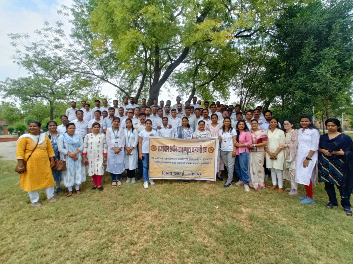jobscurrent's tweet photo. @itunionsgnr @HunnyvermaHunny @IA_Union @NewsSwadeshi @fast_rajasthan @DainikBhaskar @JagranNews #IADemands3600GP 
Jodhpur IT union efforts
@ashokgehlot51 @1stIndiaNews @DoITCRaj @Jodhpur_ITunion https://t.co/VlvIFHyPxl