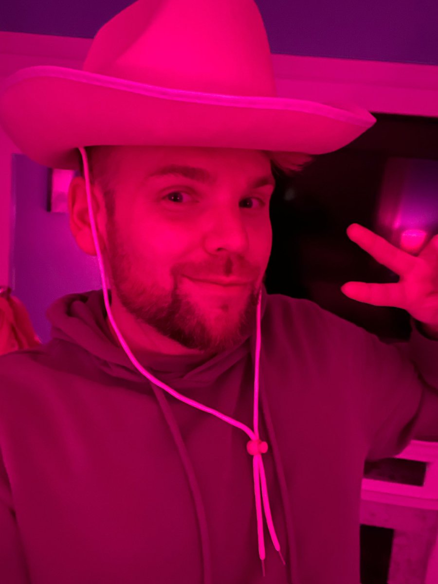 RockStrJC's tweet image. Let’s Go Girls