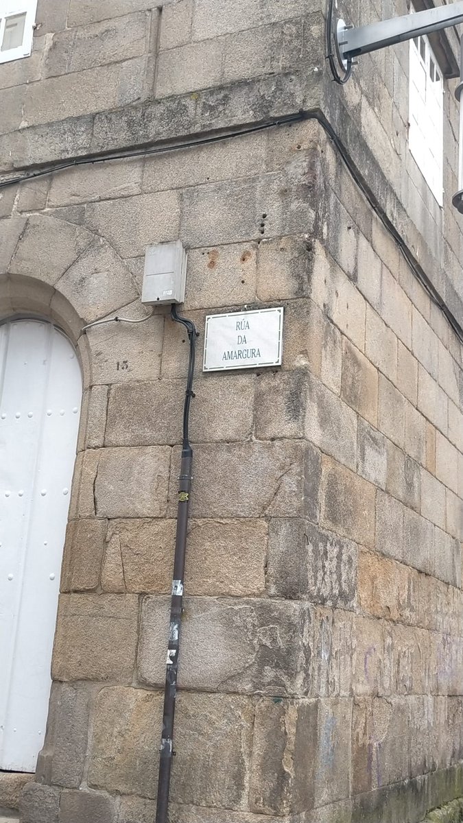 Aquí me tienes dice