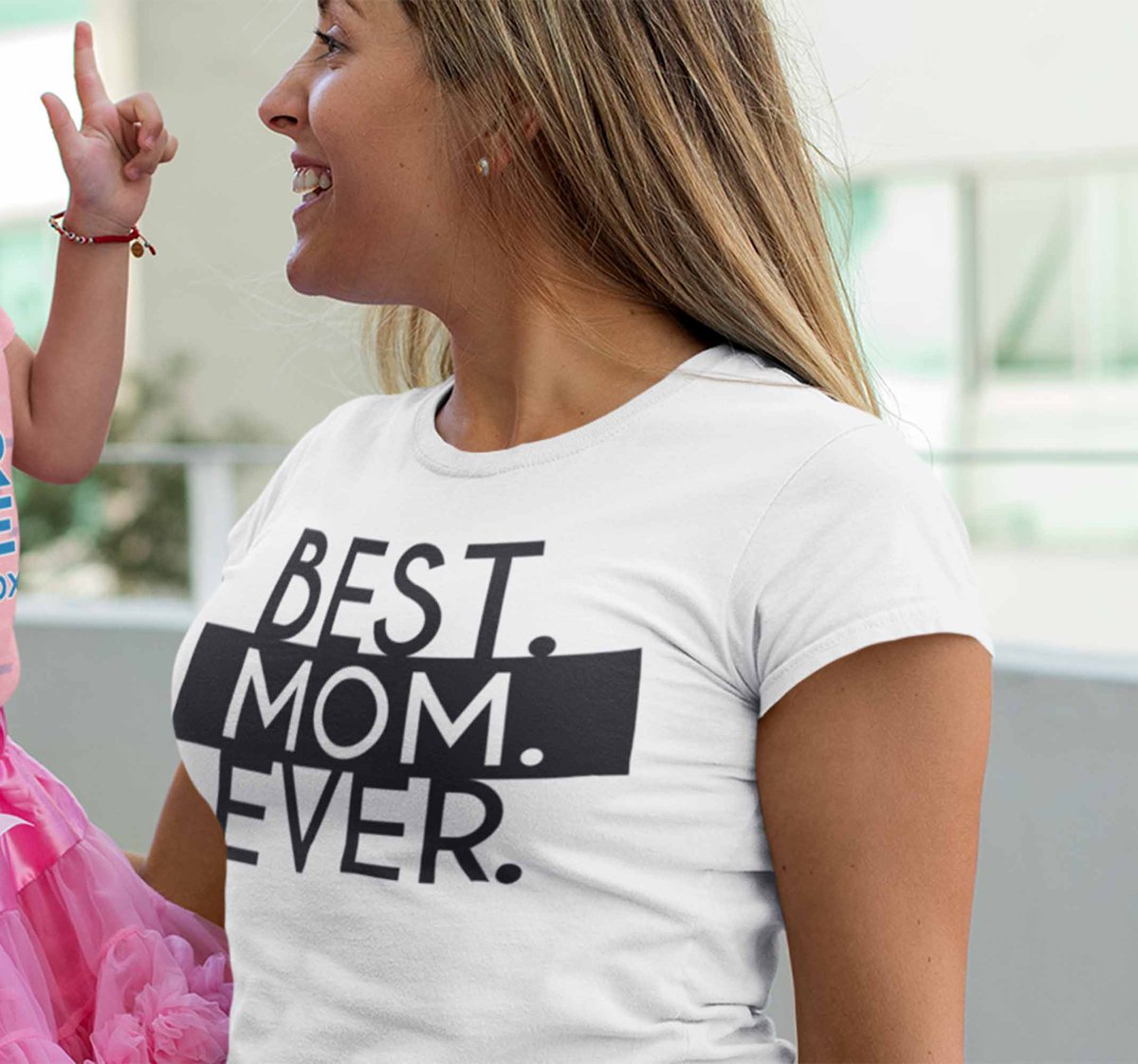 Tenstickers's tweet photo. La 𝗳𝗲̂𝘁𝗲 𝗱𝗲𝘀 𝗺𝗲̀𝗿𝗲𝘀 approche, que pouvez-vous lui offrir cette année ? 👩‍🍼👩‍🍼

Nous vous donnons des 𝗶𝗱𝗲́𝗲𝘀 !

VISITEZ NOTRE SITE WEB (https://t.co/z2BOvG02yi) MAINTENANT ! 😋

#maman #fêtedesmères #deco #idee https://t.co/dabXZ3nj1b