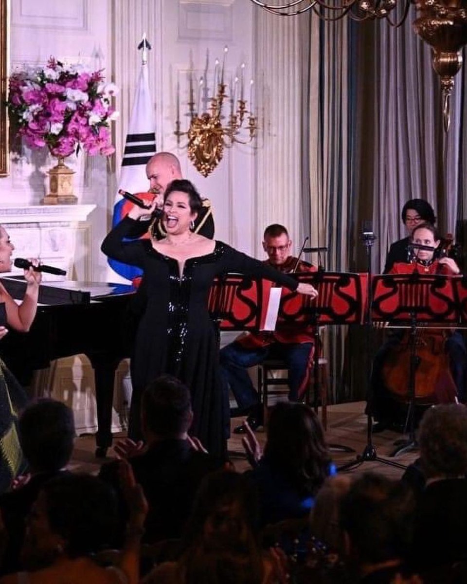 philstarlife's tweet photo. LOOK: Celebrity designer Rajo Laurel shared snaps of #LeaSalonga as she performed at the White House State Dinner. She was also seen interacting with US President Joe Biden. (📸: Rajo Laurel/ Instagram) https://t.co/ZSmH9puP5b