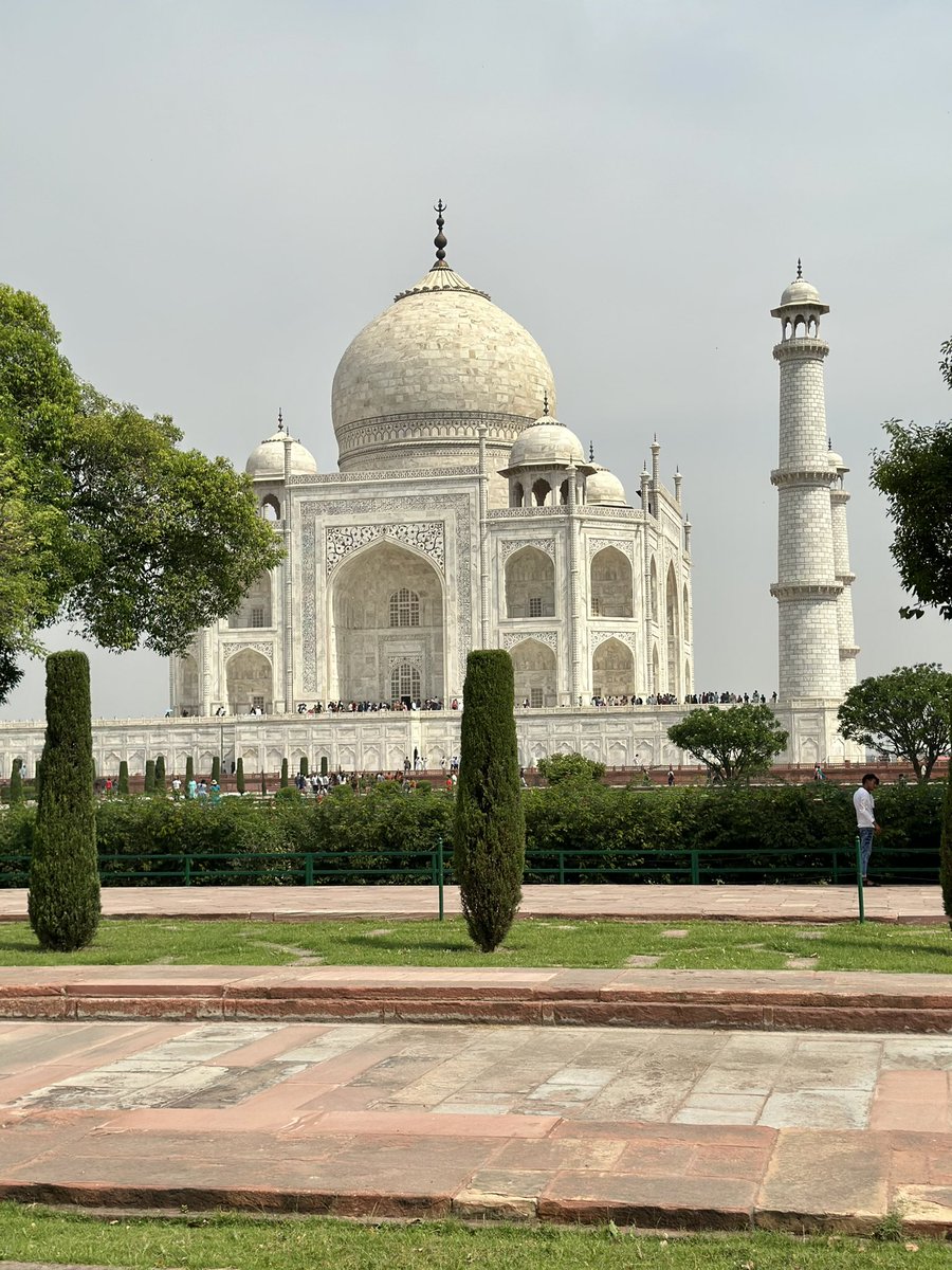 JayMenontr's tweet photo. #Tajmahal #sevenwonders #indianheritage https://t.co/N3yyt9azZx