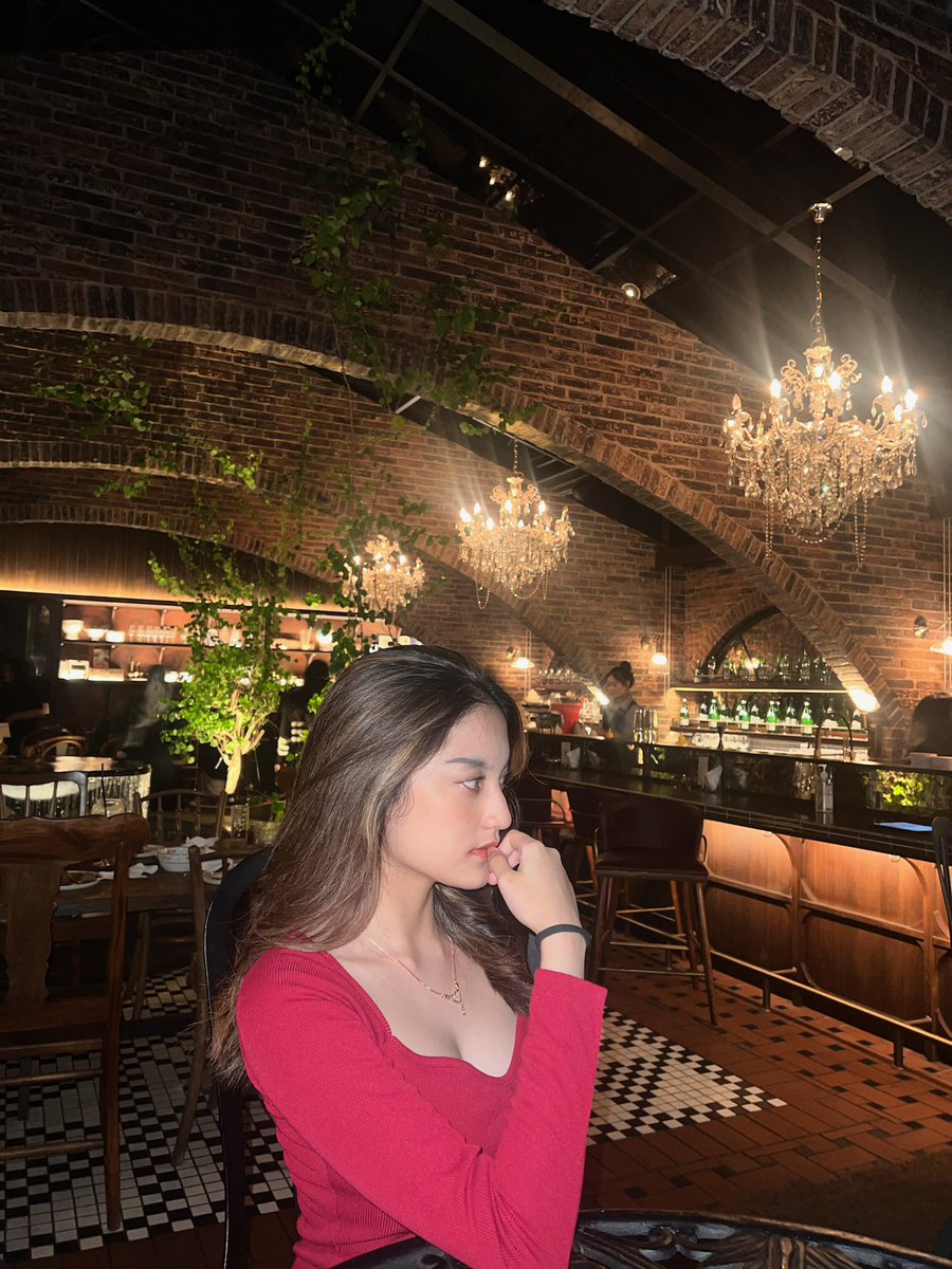 bbyluciferrr's tweet image. side profile🤭