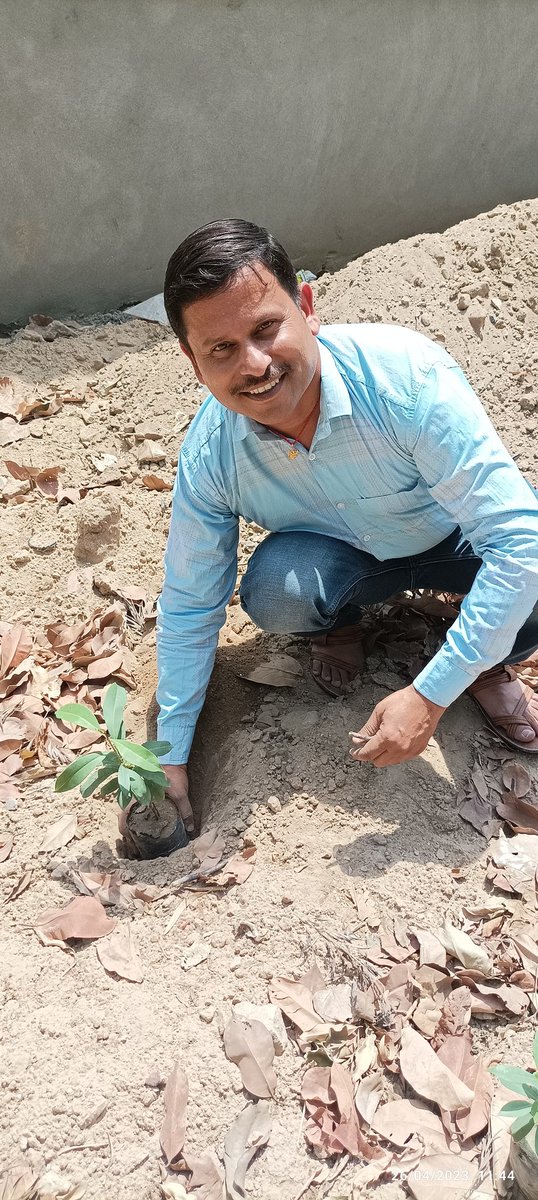 IaTeja's tweet photo. IA की माँग - GRADE PAY 3600

*#IADemands3600GP*

ई-परियोजनाओं का अस्तित्व हैं हम
हमें कहीं से ना आंको कम
तुम्हें इतने अवार्ड दिला दिये
तुम उनका हमे ये सिला दिये
3600 ग्रेड पे है हमारी दरकार
देनी पड़ेगी राजस्थान सरकार।
जय हो !!! https://t.co/TDHexwHbj0