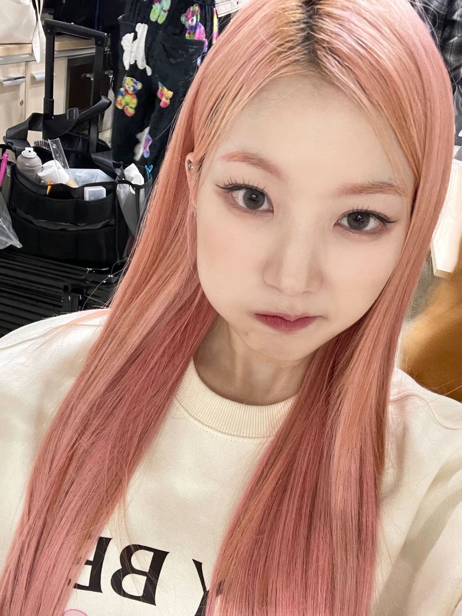 데일리덕 tweet media