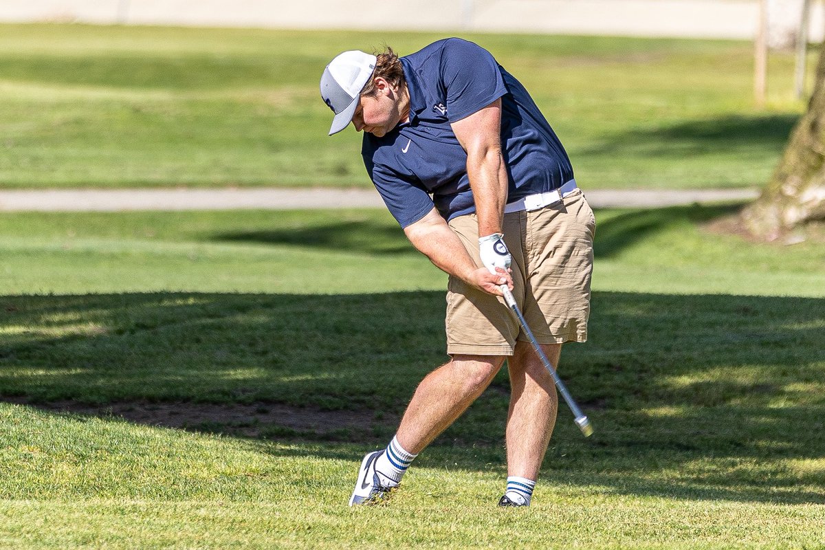 LaSalleLancers's tweet photo. Boys Golf honored their Seniors by defeating St Paul 289 to 218.  Thank you for your hard work and commitment.
#GoLancers @siyernest @LaSallePas https://t.co/w6bmcU4ype