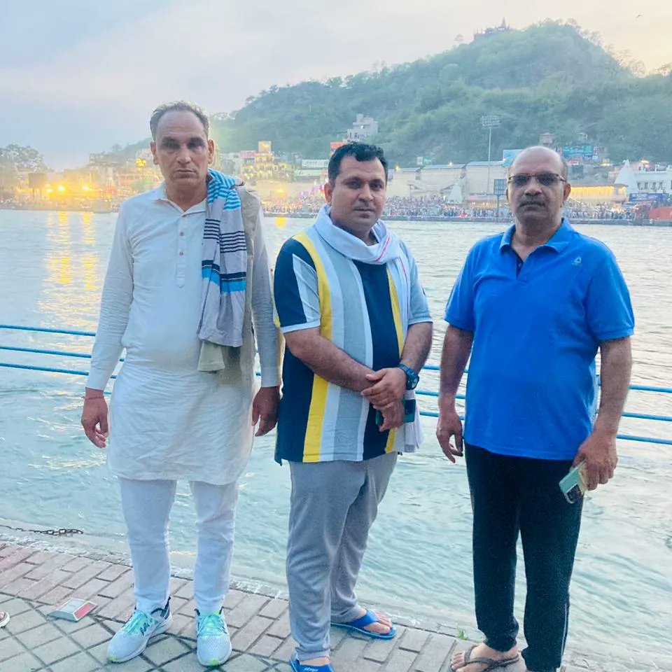 NaveenBunty4BJP's tweet photo. #गंगा  सप्तमी के पावन पर्व की हार्दिक शुभकामनायें एवं बधाई  जीवनदायिनी माँ गंगा के पूजन उत्सव गंगा सप्तमी पर माँ गंगा को स्वच्छ और निर्मल बनायें। 
हरिद्वार दर्शन हरिद्वार देवभूमि हरिद्वार #हरिद्वार 
#gangasaptami2023  #गंगा_सप्तमी https://t.co/tVKbrOoUGs