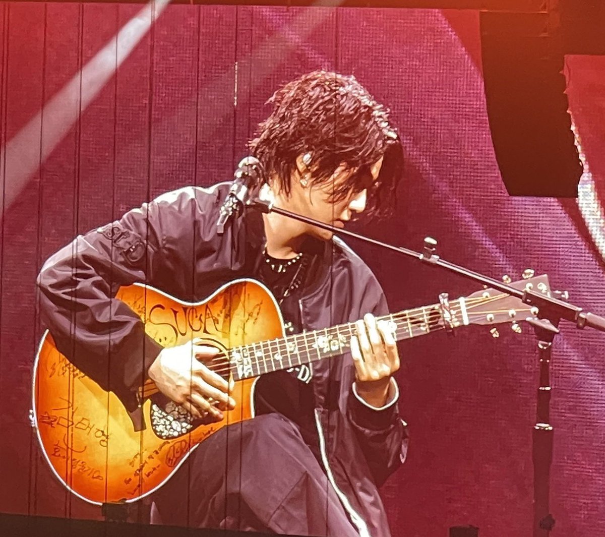 calvinkjk's tweet photo. this tour. https://t.co/Td7WUwEQwP