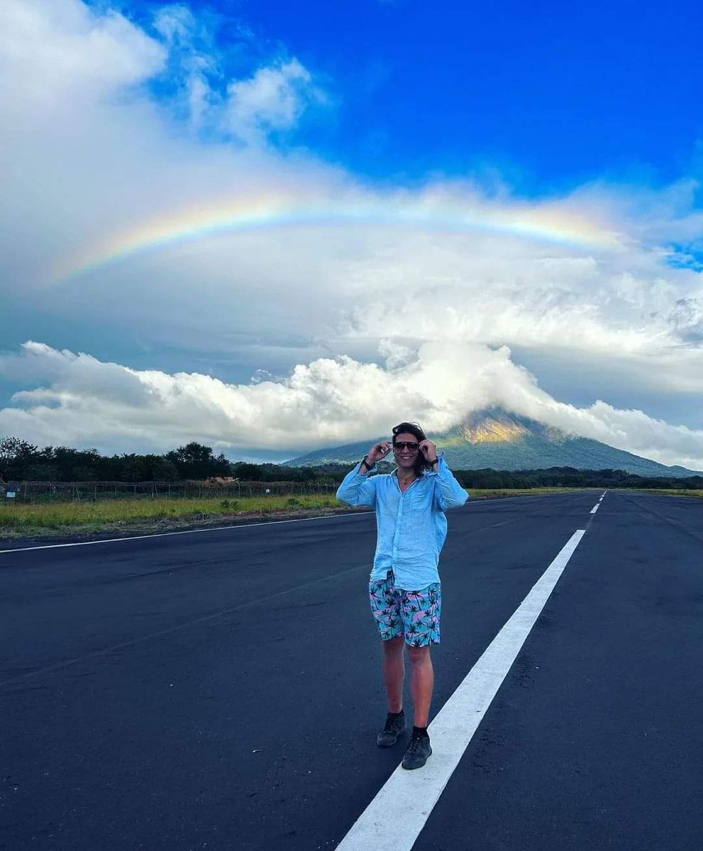 visitnicaragua's tweet photo. freddy is in paradise 🤩

📷 _whereisfreddy_

#VisitNicaragua #NicaraguaÚnicaOriginal https://t.co/ZCYDmLj6jD