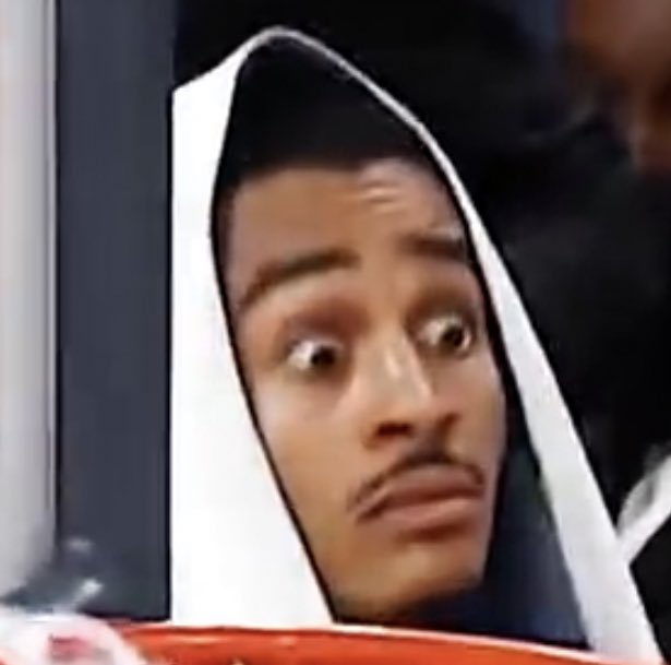 koohai119's tweet photo. @GSWReddit Poole's face gets me everytime 😭 https://t.co/0tOBNKB6Sk