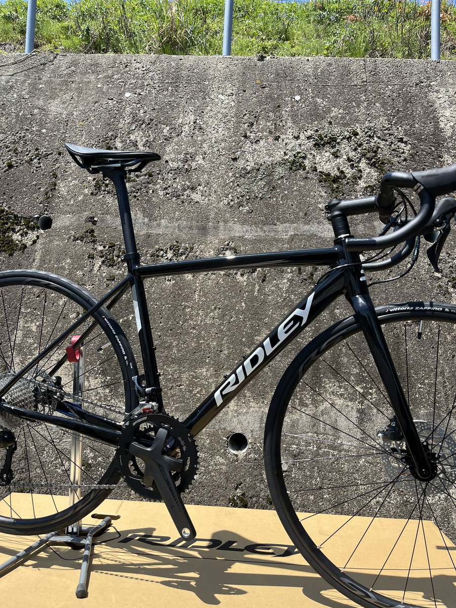 doterushi's tweet image. RIDLEYの完成車が入荷しました。

#ridleybikes 
#ridley 
#kanzoa
#fenixsladisc 
#入荷のお知らせ 
#どてるし
#スポーツ自転車専門店
#スポーツ自転車店
#琵琶湖湖西
#大津市
#湖西線小野駅