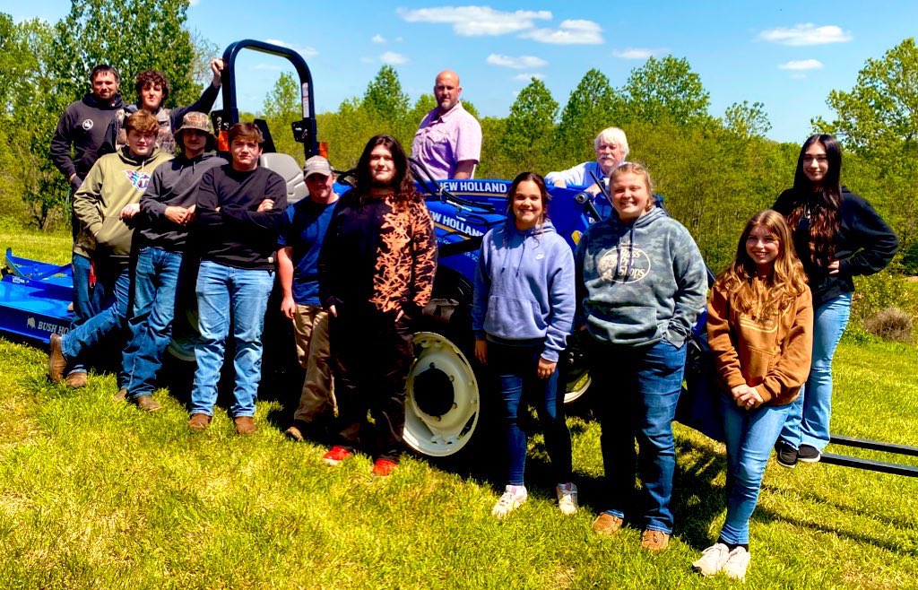 Creek Wood Welders tweet media