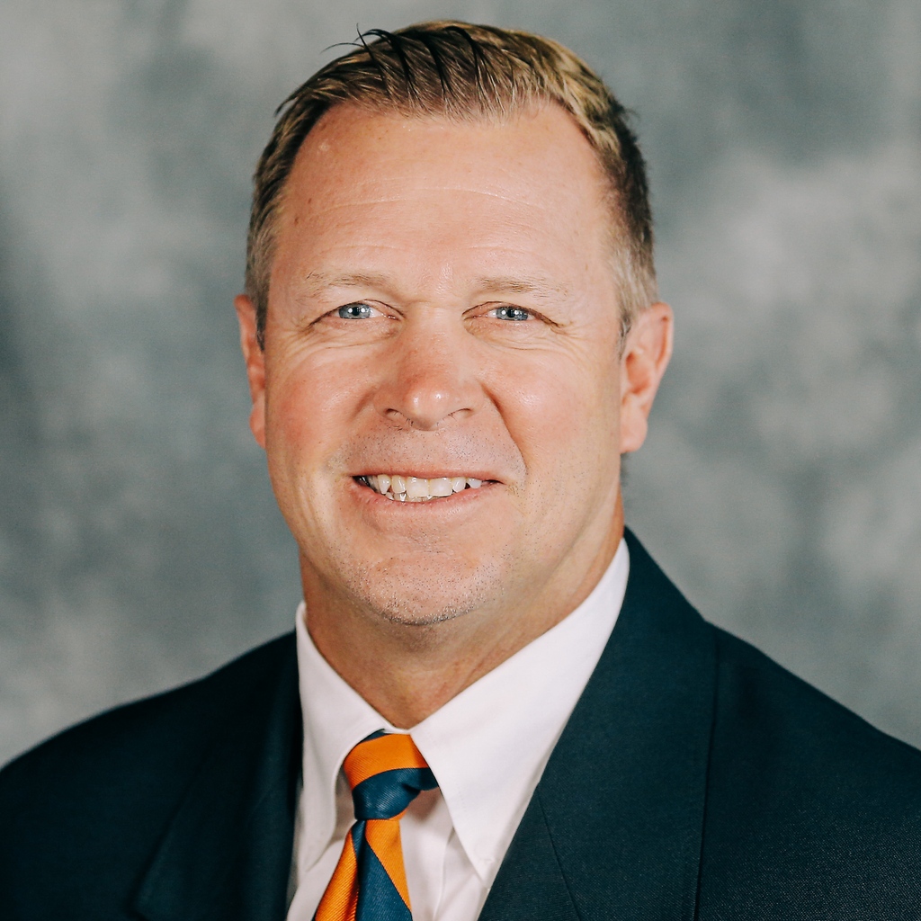 SnowCollege's tweet photo. Snow College is proud to welcome alumnus @CoachBroncoM back to campus on May 5th. Mendenhall will be addressing the Class of 2023 as the commencement speaker.

https://t.co/AUo2mzUgNW https://t.co/IcwtIPDtNk