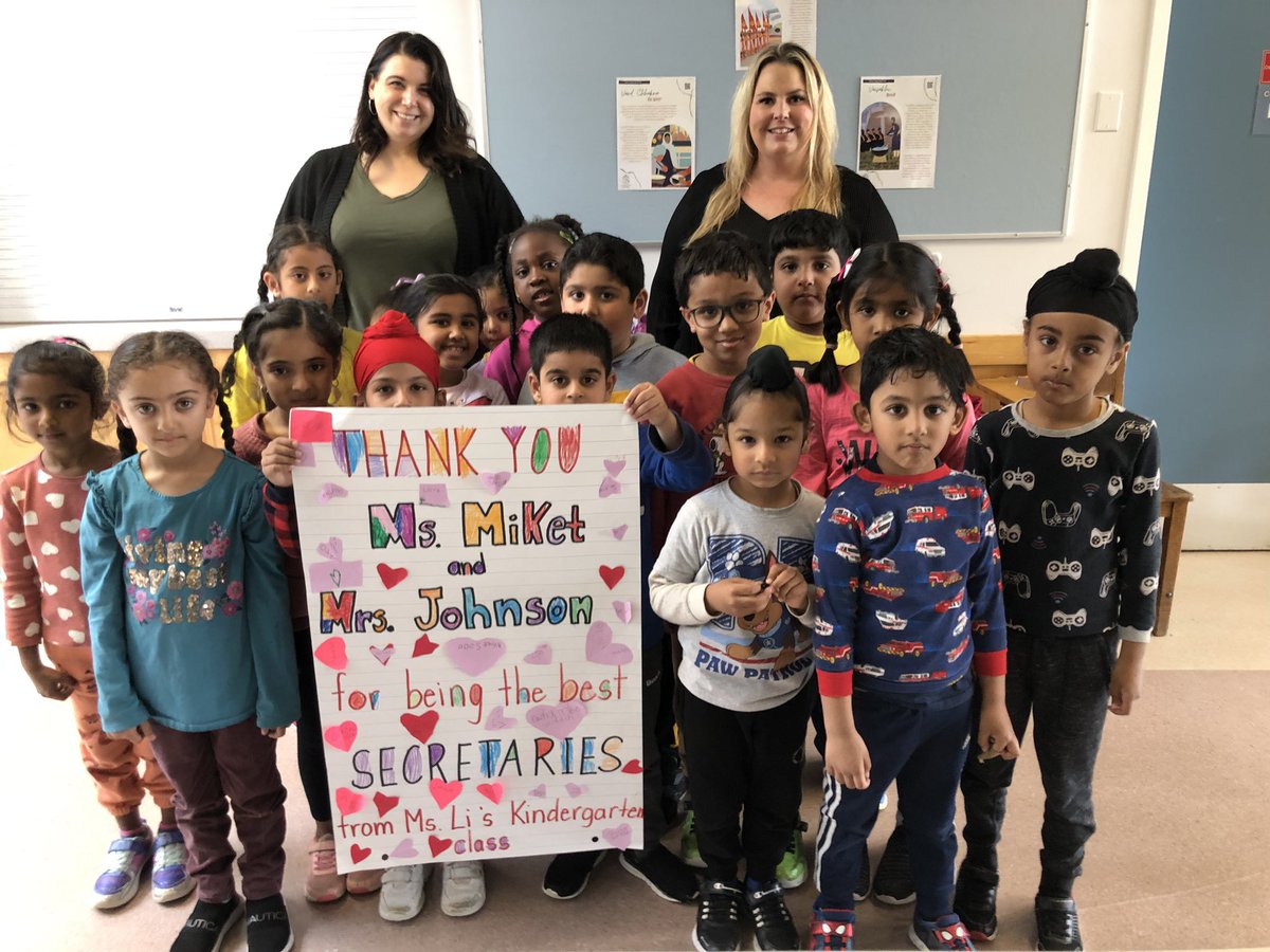CreeksideEleme2's tweet photo. Wishing our wonderful secretaries at Creekside a very happy Administrative Professionals day. Thank you for all you do to support our community, students and staff. You are very much appreciated. @marggeddes #Secretaries #AdministrativeProfessionalDay https://t.co/mYSJl8qWM9