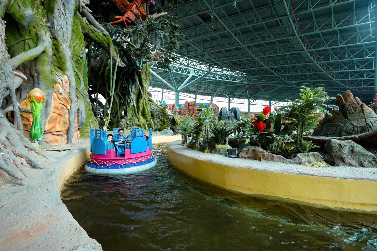 JinmaRides's tweet photo. Big splash &amp; vertical lift. 
Come and enjoy the ride!
 
#jinmarides #raftride https://t.co/l4eqsBucsg